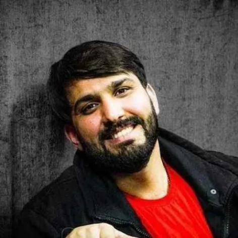 دانلود نماهنگ نعره‌هاش جلیه به‌ به عجب یلیه سجاد محمدی همراه با متن