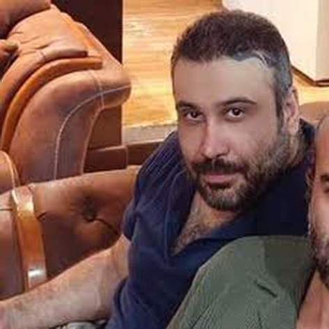 دانلود آهنگ رخت عزامو پیرهن سیامو از محسن چاوشی همراه با متن