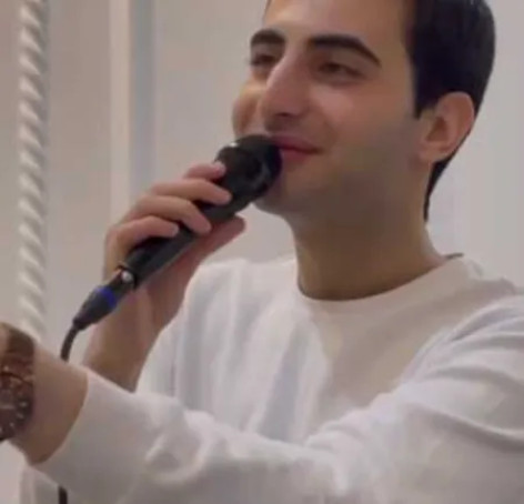 دانلود آهنگ همه میگن سنگی سنگ من میگم رومی روم همراه با متن