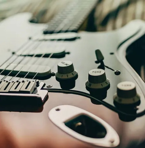 دانلود آهنگ مصطفی سعادت زندانی همراه با متن