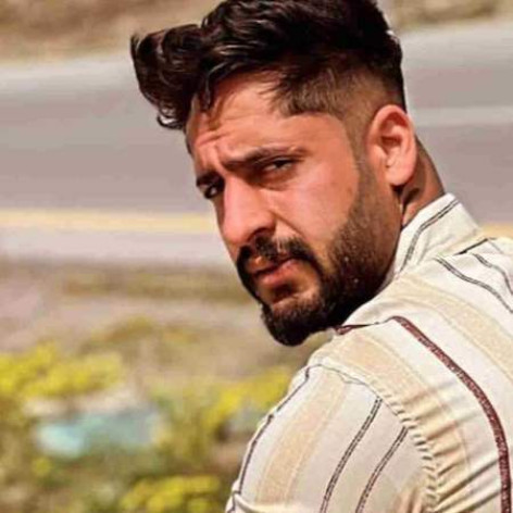 دانلود آهنگ دارم اعتیاد به چشمات زیاد همراه با متن