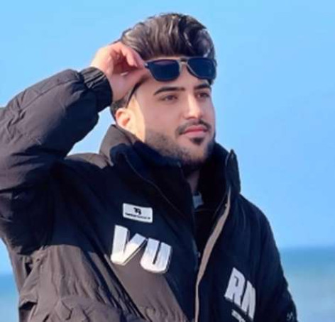 دانلود آهنگ تو کنار من باش رفیق فاب من باش وحید طاهرپور همراه با متن