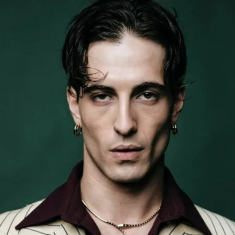 دانلود آهنگ i wanna be your slave همراه با متن