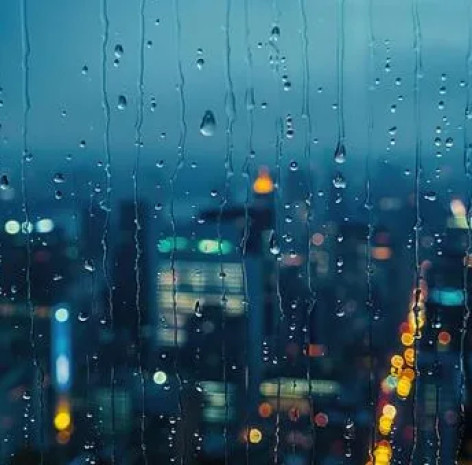 دانلود آهنگ توی هر شهر غریبی با تو میشه موندنی شد همراه با متن