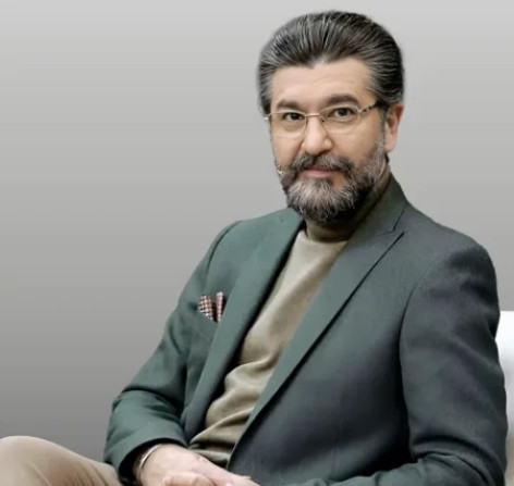 دانلود آهنگ توی این شهر شلوغ یک آشنا کنارم نیست از امیرحسین مدرس همراه با متن